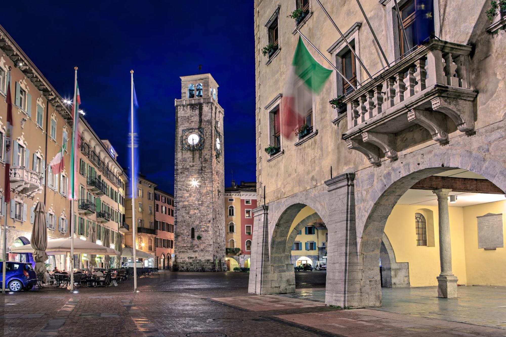 Residenza Rocca Del Lago 2 - Happy Rentals Riva del Garda Extérieur photo